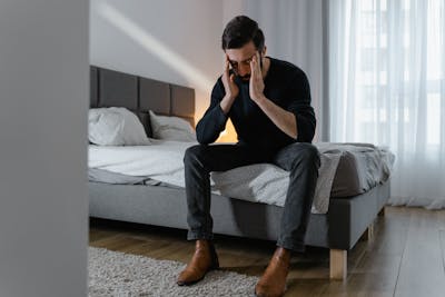 Frustração por não conseguir dormir